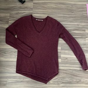 Cashmere vneck sweater